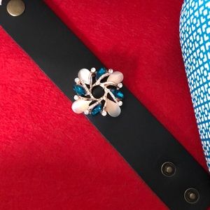 Pretty Black Leather Cuff with Rhinestones‎